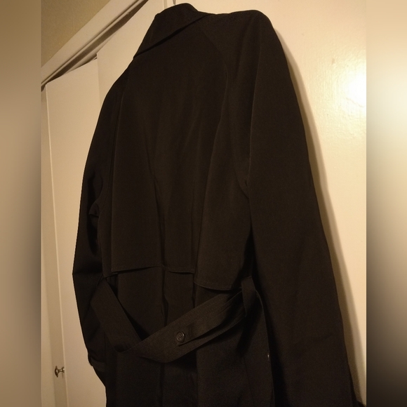 Coats - Picture 3 of 11